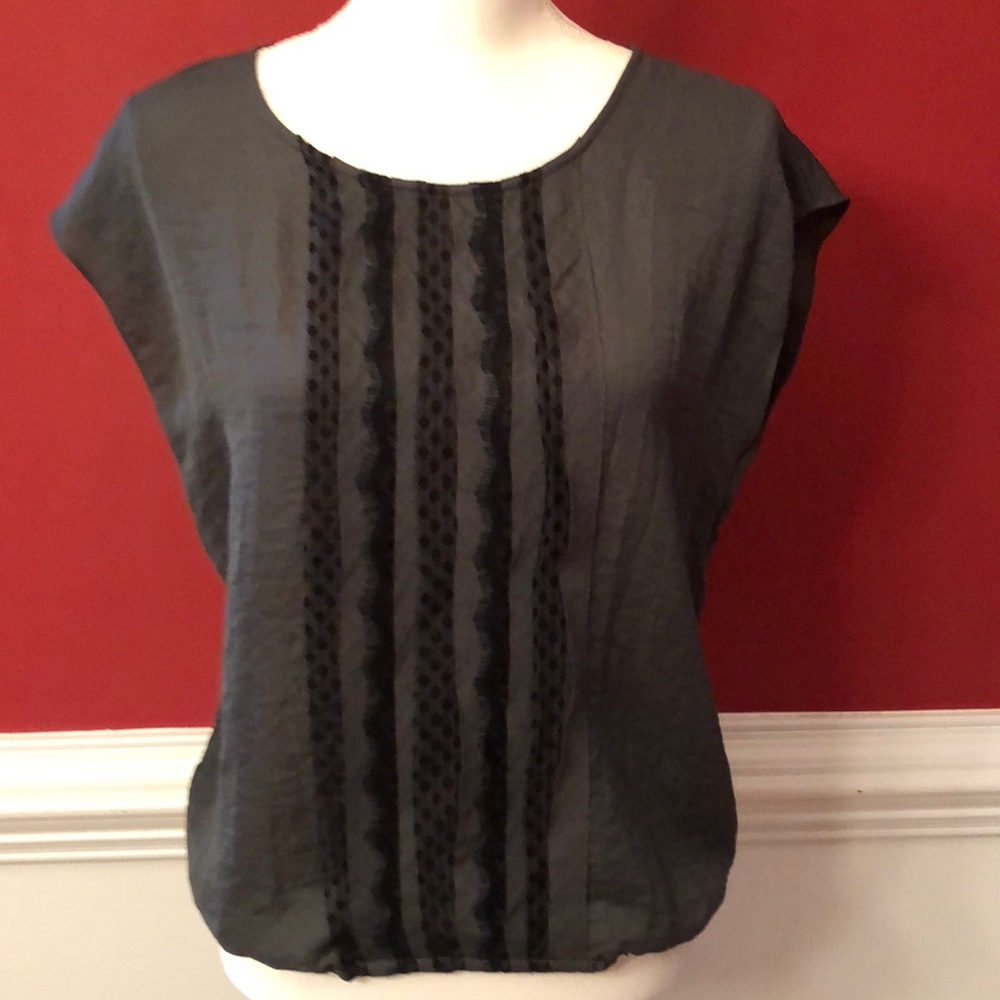 Loft sleeveless blouse